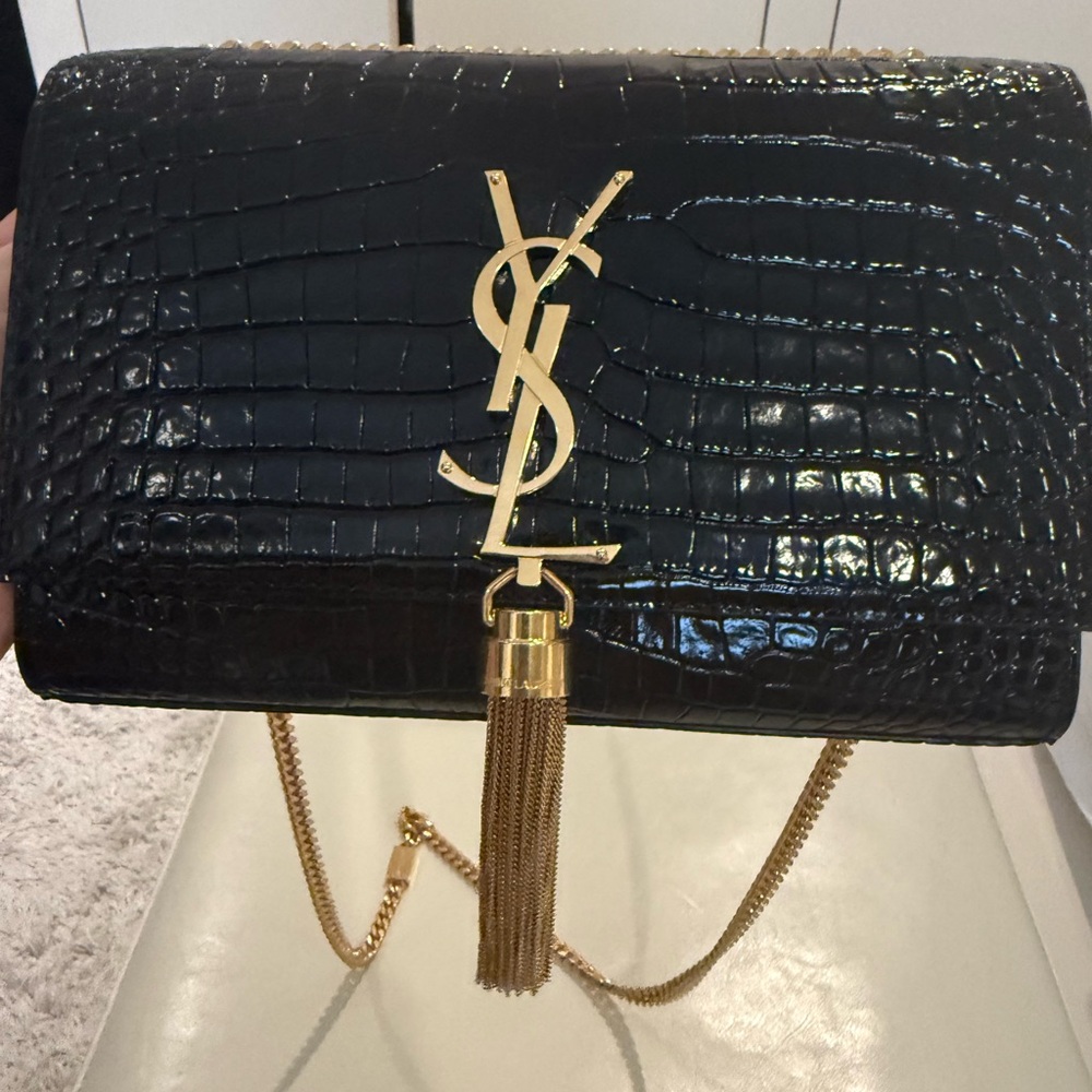Yves Saint Laurent Black Croc-Embossed Clutch with Gold Accents 🌟PRICE IS FIRM🌟 - Picture 2 of 4